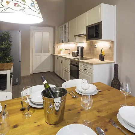 Apartment Dlouha 2ab